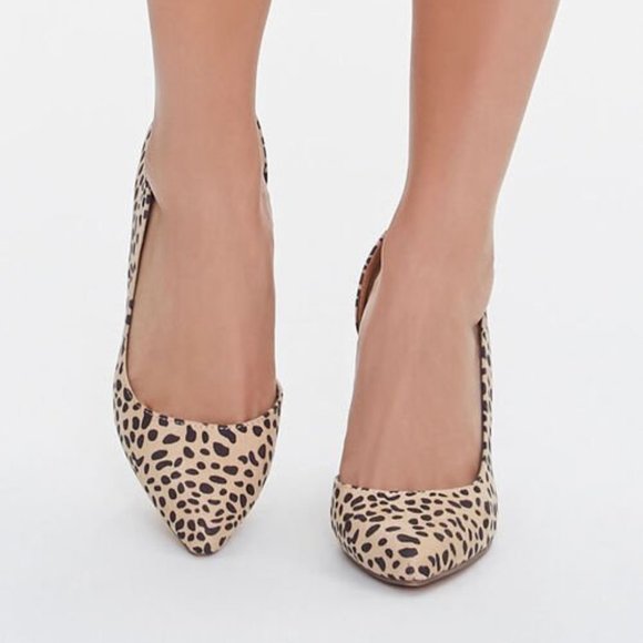 NWT F21 Cheetah Leopard Print Pointed Pumps Heels - Picture 2 of 4